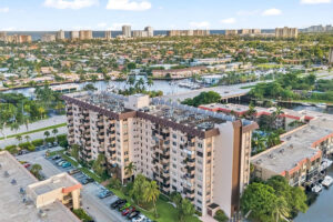 Tenant Lockers for Residential Community at Pompano Beach